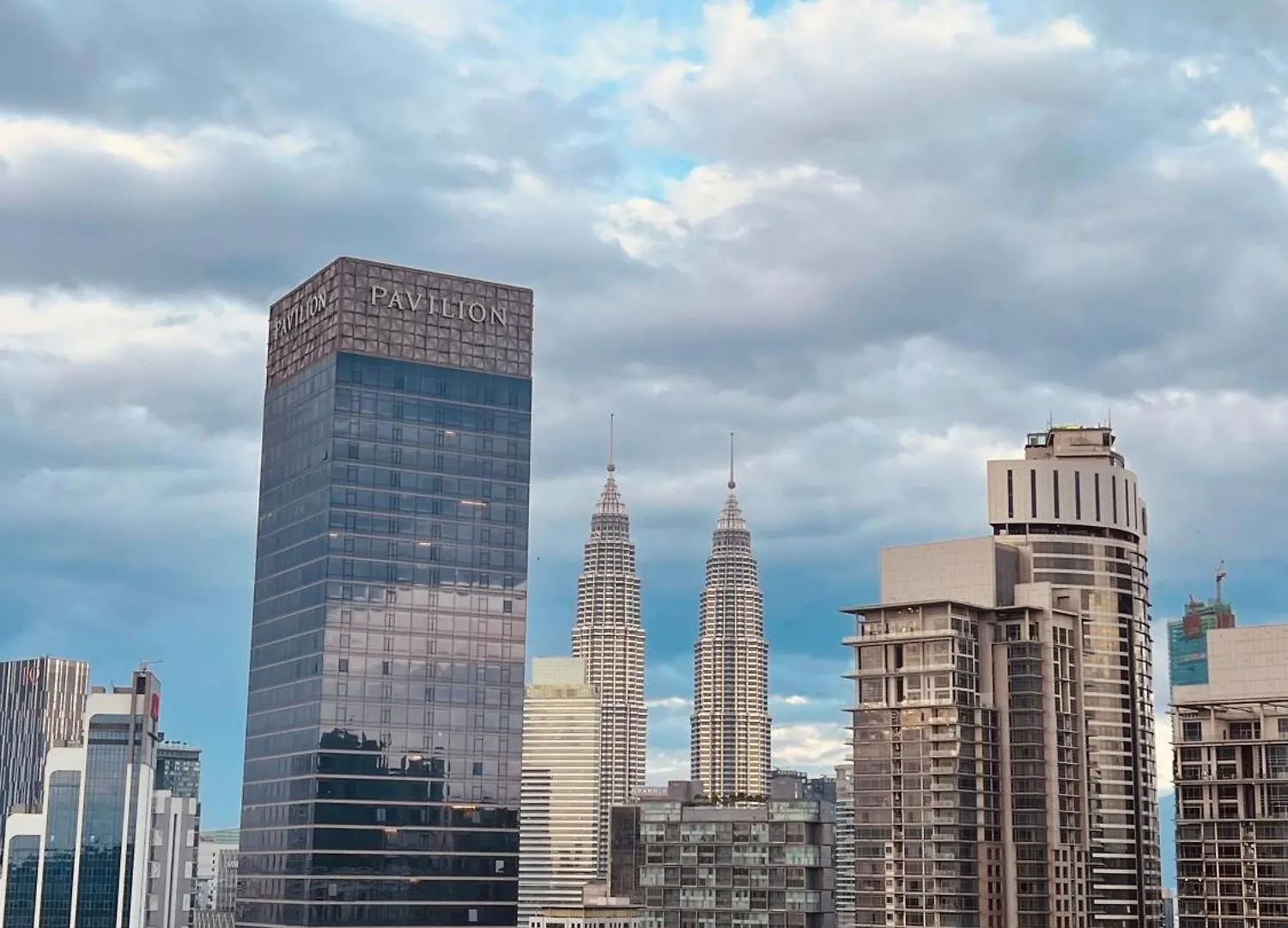 Maxx Royal Suites At Axon Kuala Lumpur